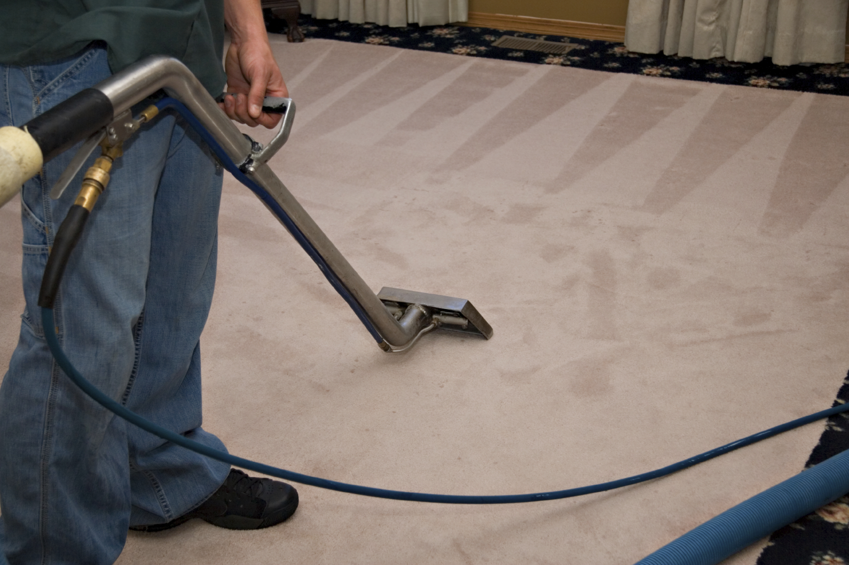 Carpet Extraction St. Louis Commercial Building Services
